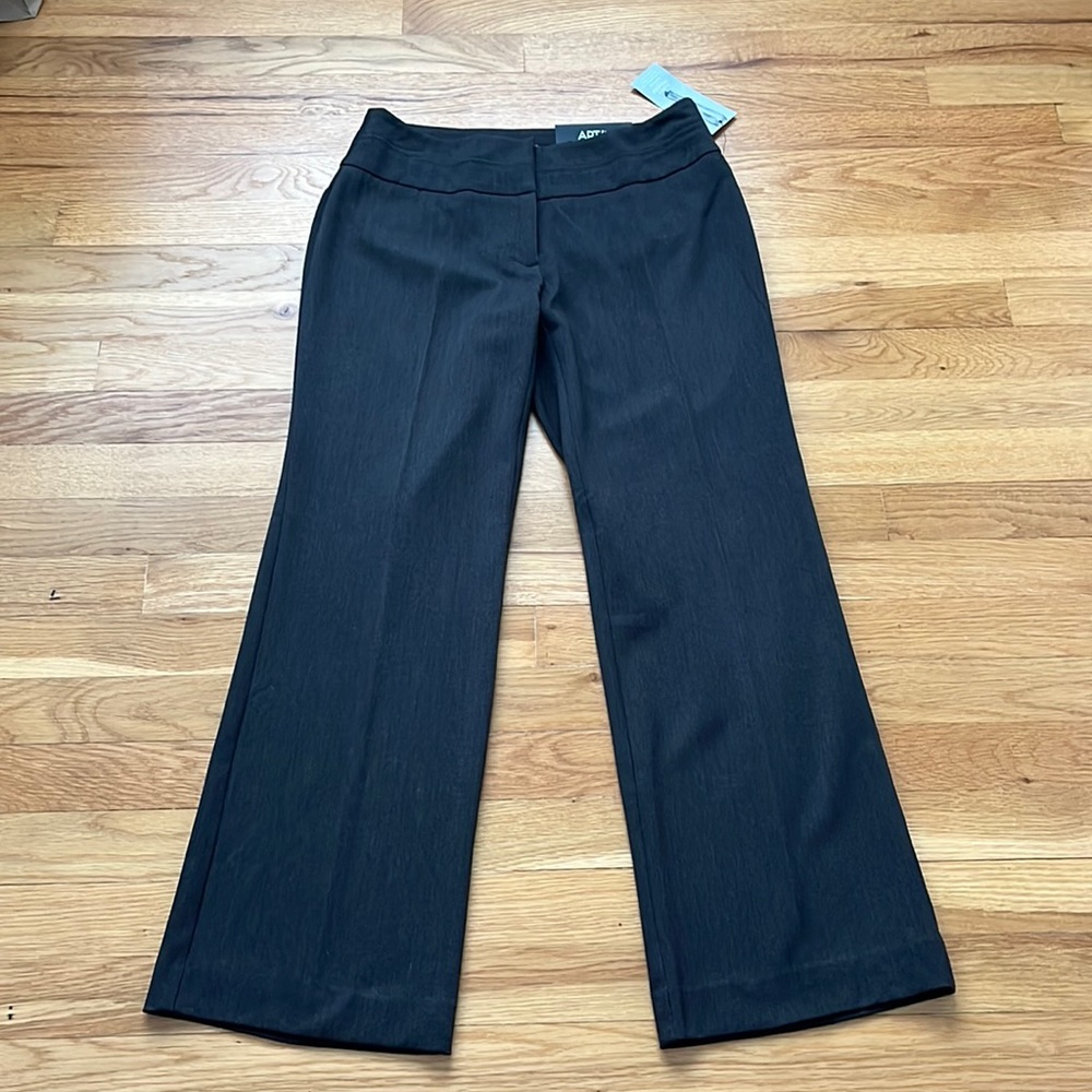 Apt 9 Mid Rise Curvy Fit Grey Dress Pants Size 2 Petite Short